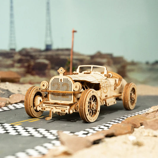Voiture en bois à assembler, détail des engrenages